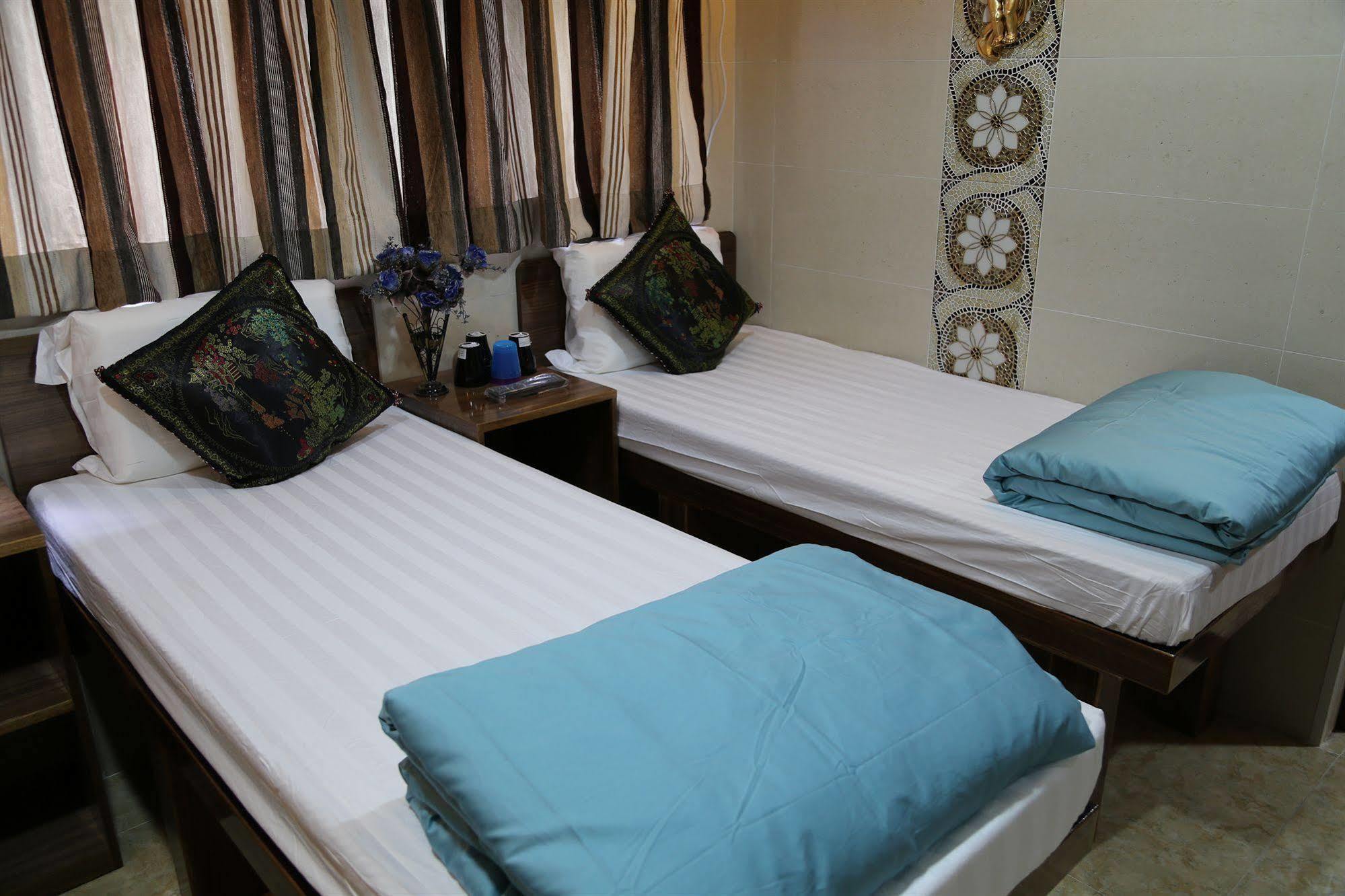 Legend Guest House Hong Kong Exterior photo