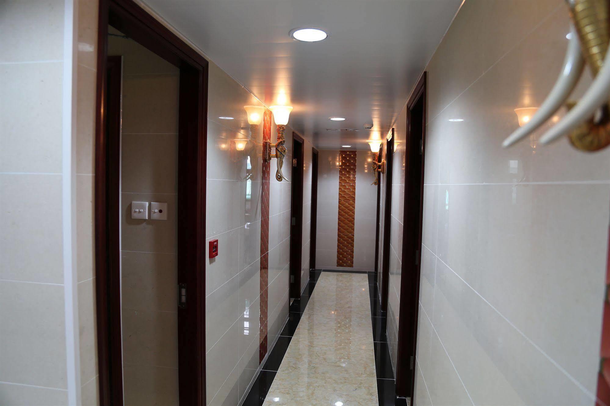 Legend Guest House Hong Kong Exterior photo