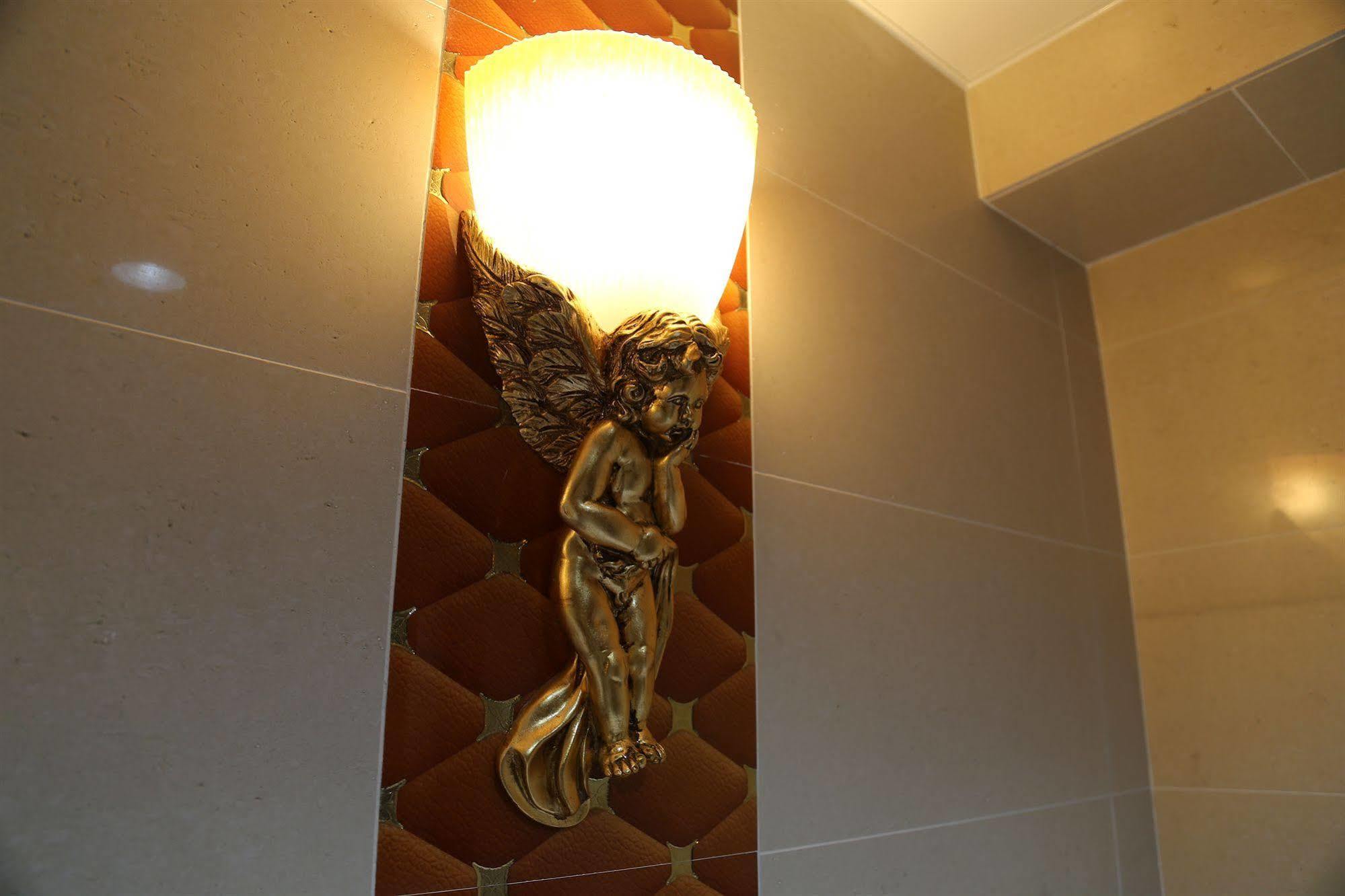 Legend Guest House Hong Kong Exterior photo